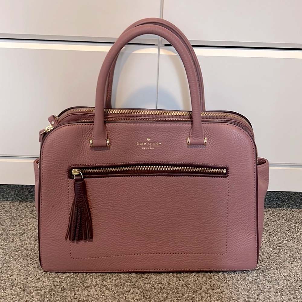 🌸Kate Spade Handbag with shoulder strap🌸